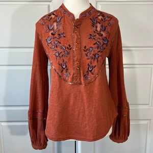 Free People Embroidered Henley Top Blouse XS Rust Orange Floral Long Sleeve Boho